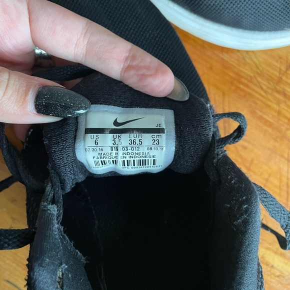 Nike Revolution 3 - Picture 3 of 4